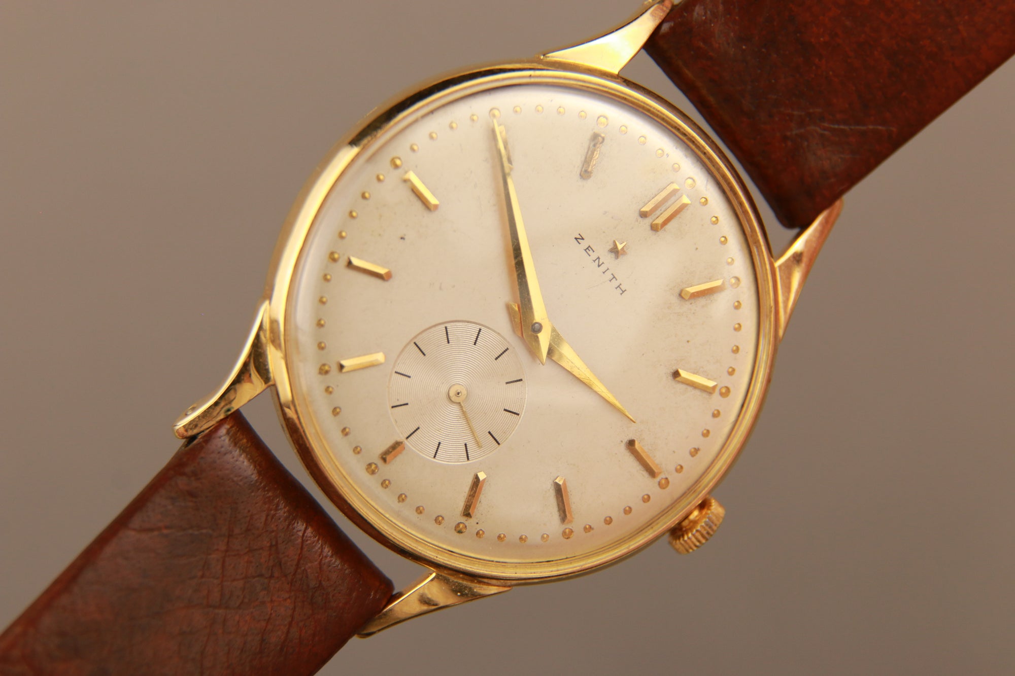 Zenith “Calatrava” 18k Gold + Original Box