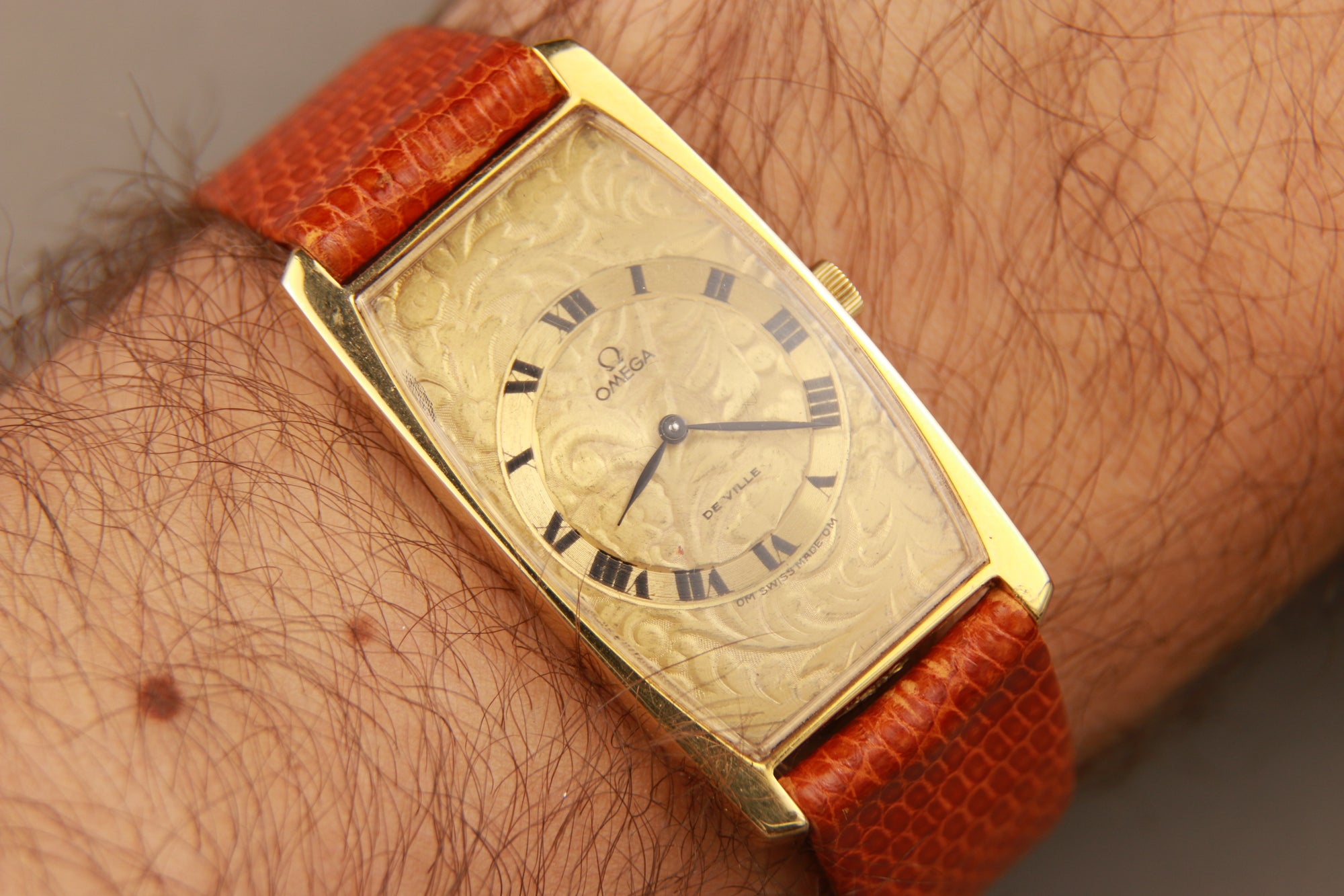 Omega De Ville - 18k Gold jumbo Tank