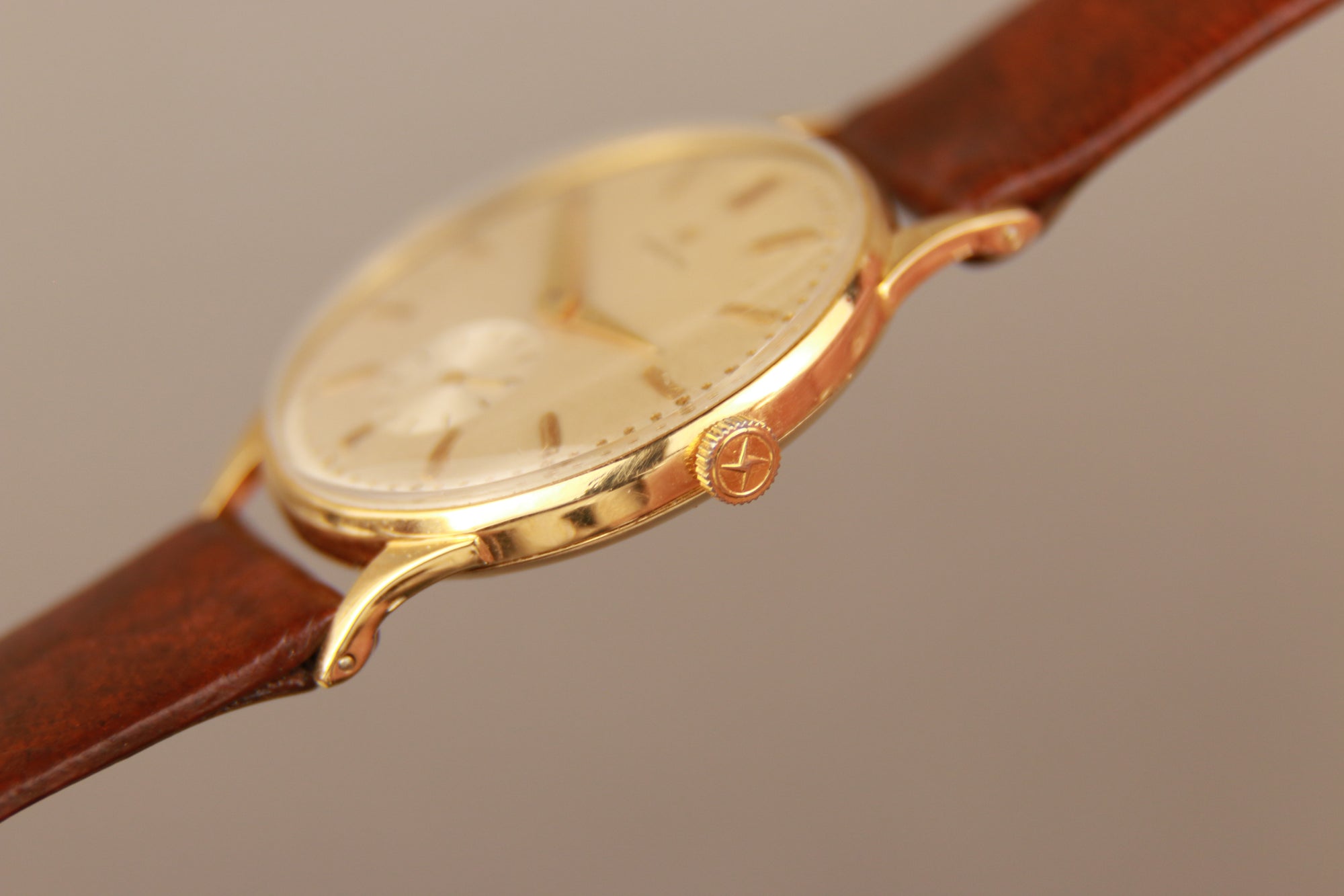 Zenith “Calatrava” 18k Gold + Original Box
