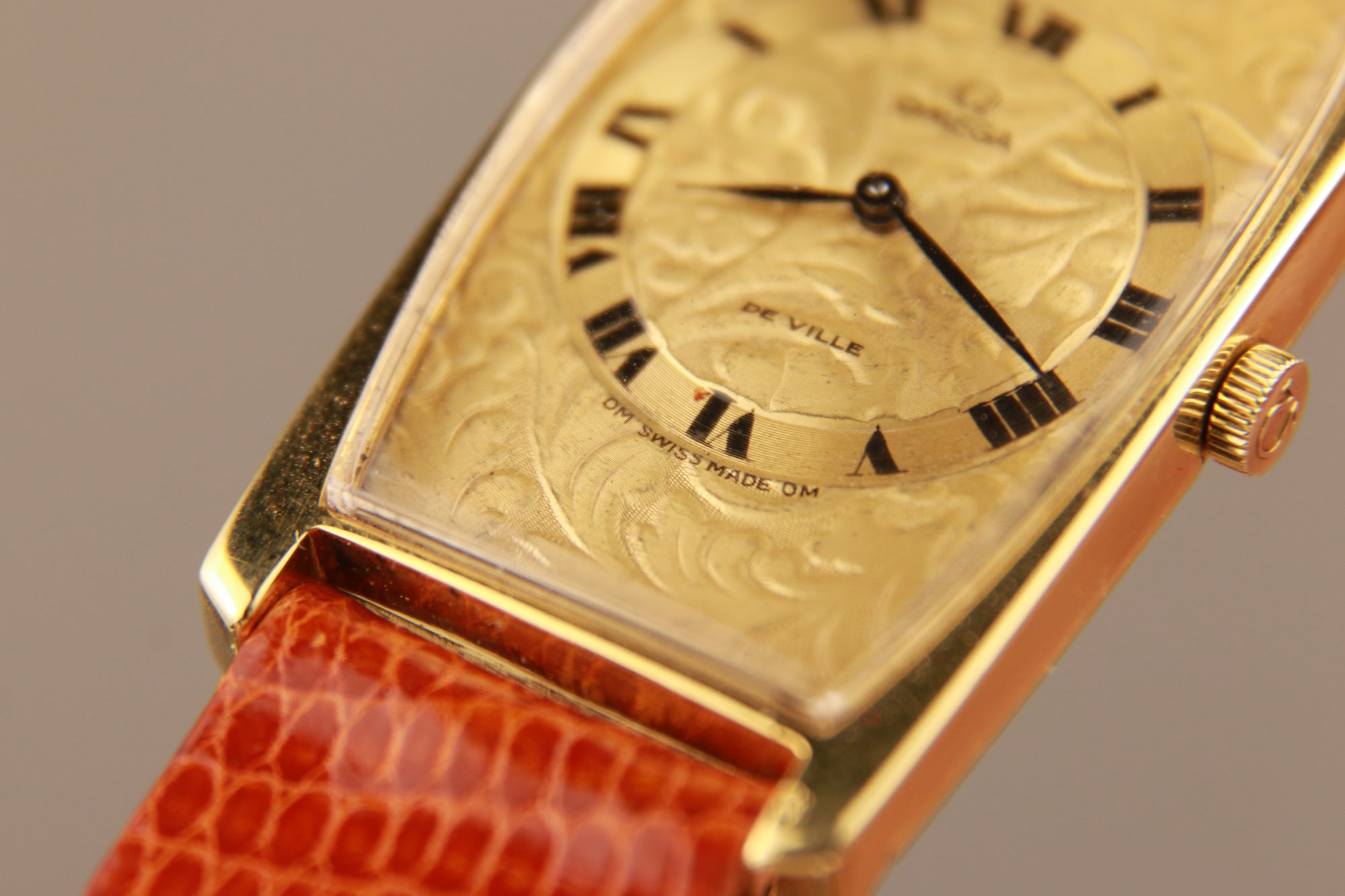 Omega De Ville - 18k Gold jumbo Tank