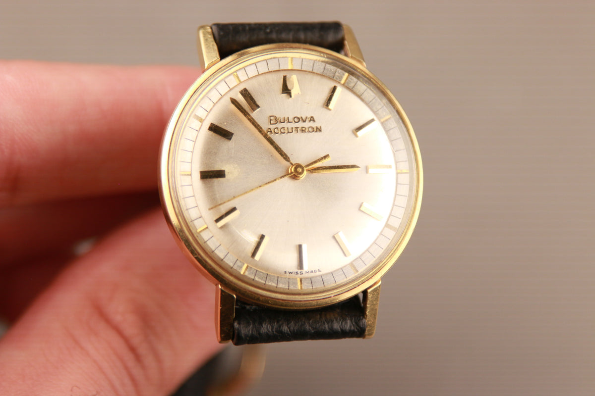 Vintage Bulova Accutron 18K Gold case