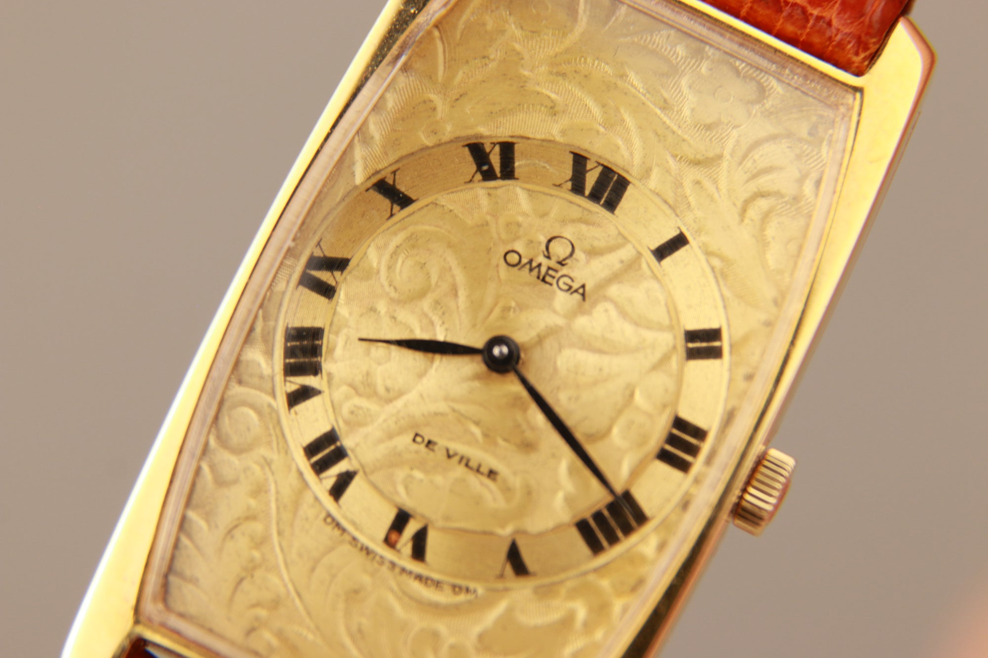 Omega De Ville - 18k Gold jumbo Tank