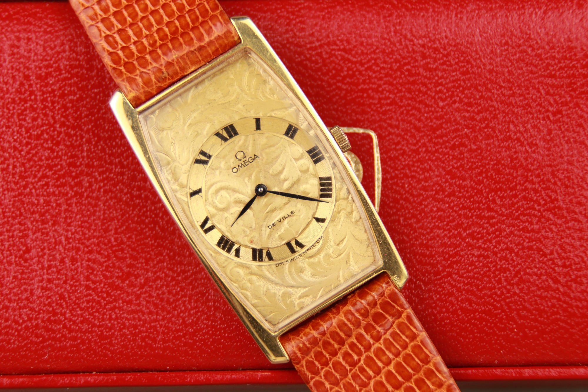 Omega De Ville - 18k Gold jumbo Tank