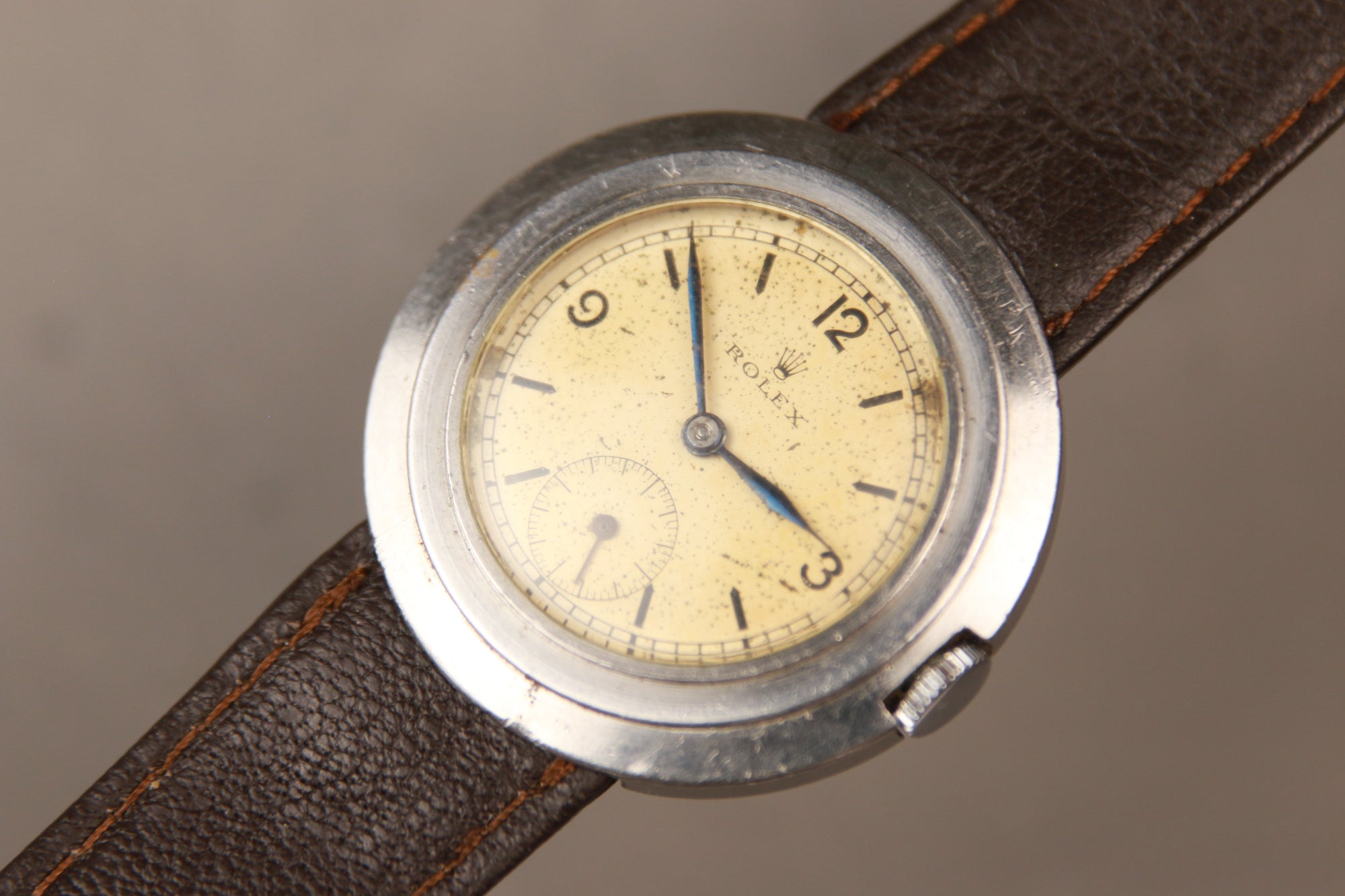Rolex “ Disco Volante ” Ref. 2947